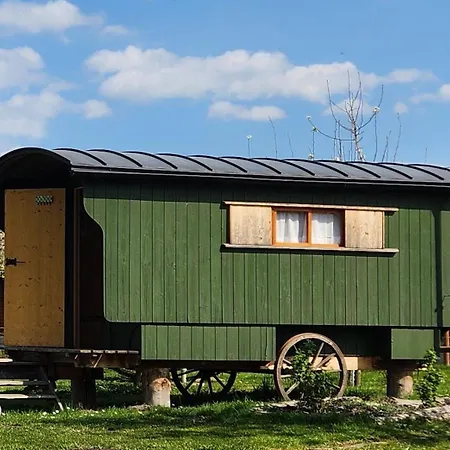 Alojamento de Turismo Rural Schaeferwagen Im Leipziger Neuseenland *